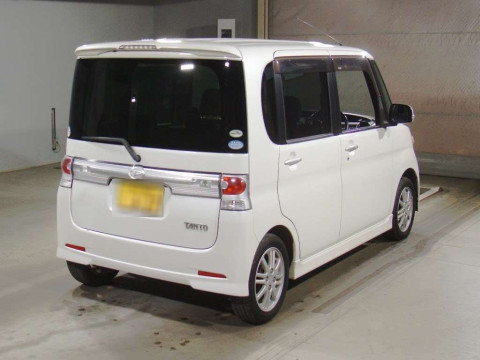 2010 Daihatsu Tanto Custom L375S[1]