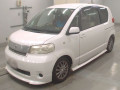2004 Toyota Porte