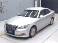 2017 Toyota Crown
