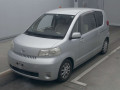 2004 Toyota Porte