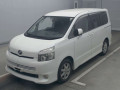 2007 Toyota Voxy