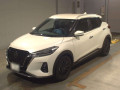 2020 Nissan KIX