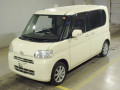2011 Daihatsu Tanto