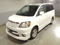 2002 Toyota Noah