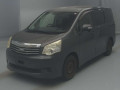 2010 Toyota Noah