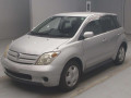 2003 Toyota IST