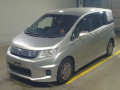 2013 Honda Freed spike hybrid