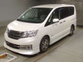 2013 Nissan Serena