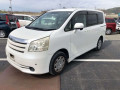 2008 Toyota Noah