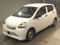 2012 Daihatsu Mira es
