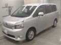 2008 Toyota Voxy
