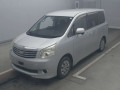 2013 Toyota Noah