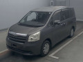 2010 Toyota Noah