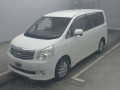 2010 Toyota Noah