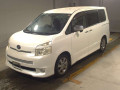 2009 Toyota Voxy