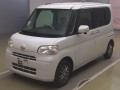 2010 Daihatsu Tanto