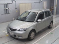 2004 Mazda Demio