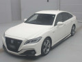 2019 Toyota Crown Hybrid