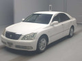 2004 Toyota Crown
