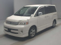 2006 Toyota Voxy