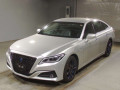2019 Toyota Crown Hybrid