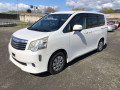2013 Toyota Noah