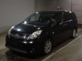 2013 Toyota Isis