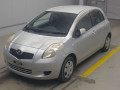 2005 Toyota Vitz
