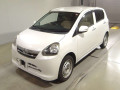 2013 Daihatsu Mira es