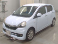 2014 Daihatsu Mira es