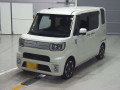 2016 Daihatsu Wake