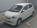 2013 Daihatsu Mira es