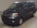 2002 Toyota Voxy