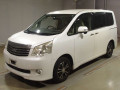 2012 Toyota Noah