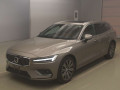 2022 Volvo V60