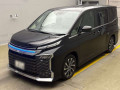 2023 Toyota Voxy