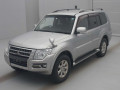 2018 Mitsubishi Pajero