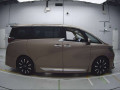 2023 Toyota Alphard Hybrid