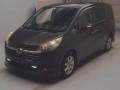 2005 Honda Step WGN