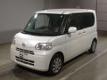 2012 Daihatsu Tanto