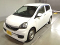 2015 Daihatsu Mira es