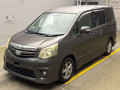 2010 Toyota Noah