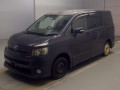 2007 Toyota Voxy