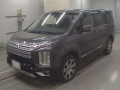 2019 Mitsubishi Delica D5