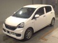 2016 Daihatsu Mira es