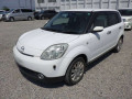 2005 Mazda Verisa