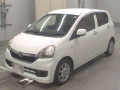 2014 Daihatsu Mira es