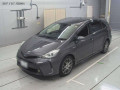 2017 Toyota Prius alpha