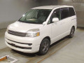 2006 Toyota Voxy