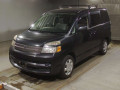 2004 Toyota Voxy